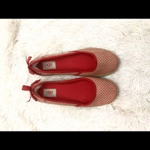 Adorable UGG Flats!